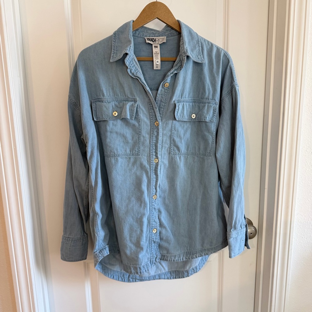 Beach Riot Denim Shirt Small Blue Chambray Cotton Casual Beach Summer Button Up